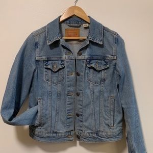 Levis Denim Trucker Jacket